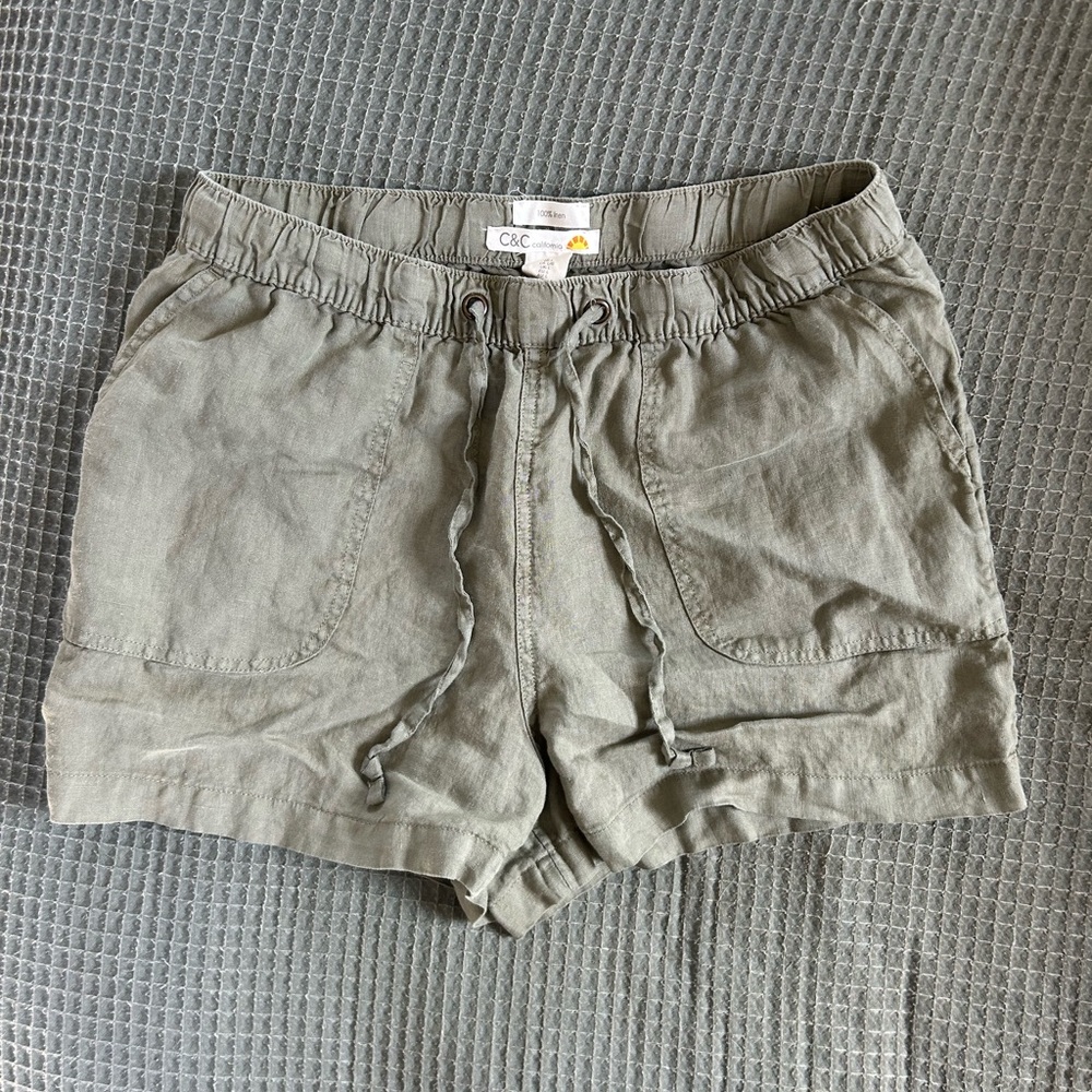 C&C California Women's Green Linen Shorts